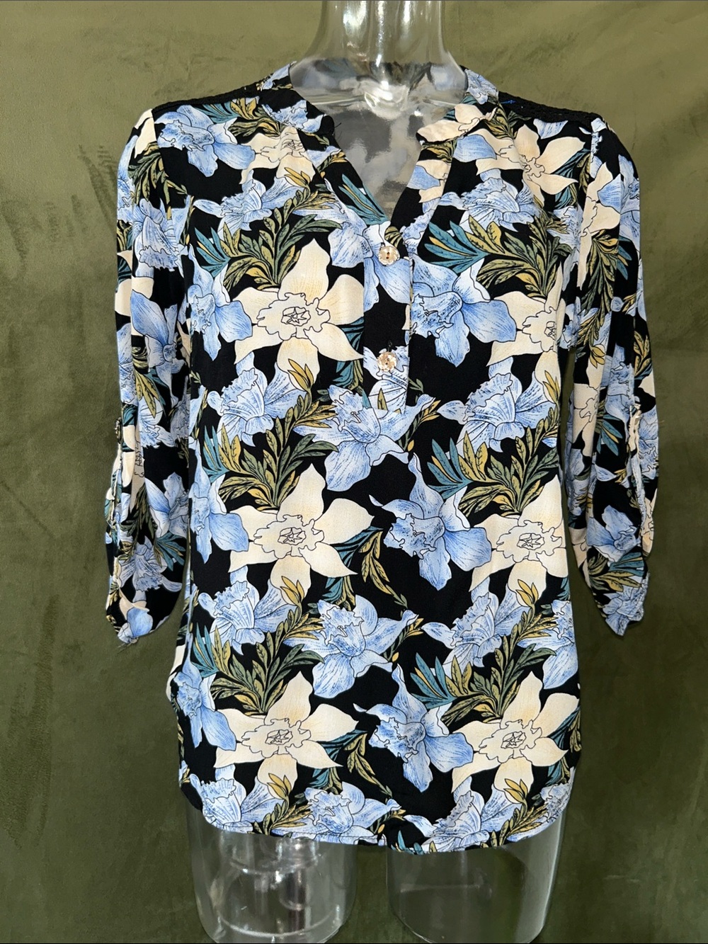 Women's Floral V-Neck Blouse in Blue and Cream